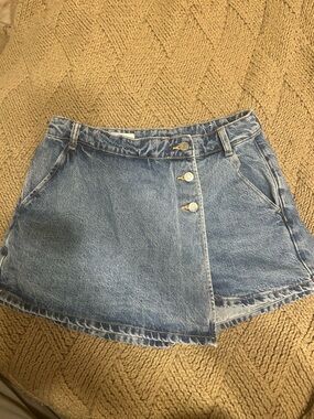 ZARA Light Blue Denim Skort with Contrast Stitching